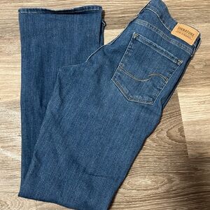 Signature by Levi Strauss Women’s Denim Bootcut Jeans